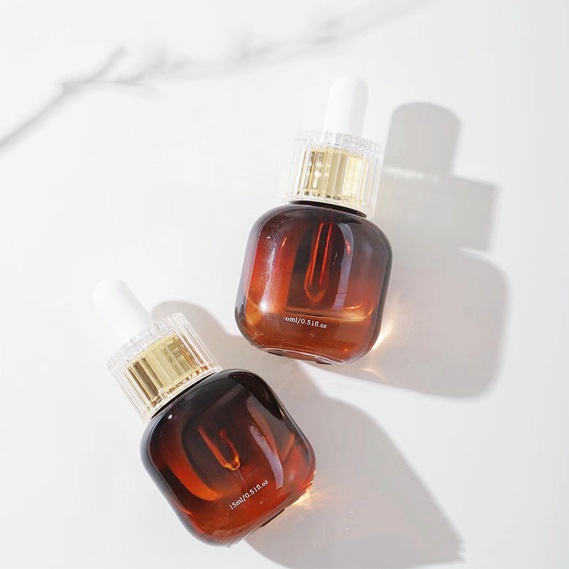 Jantárovo čierne sklenené fľaštičky na osobnú starostlivosť o pleť