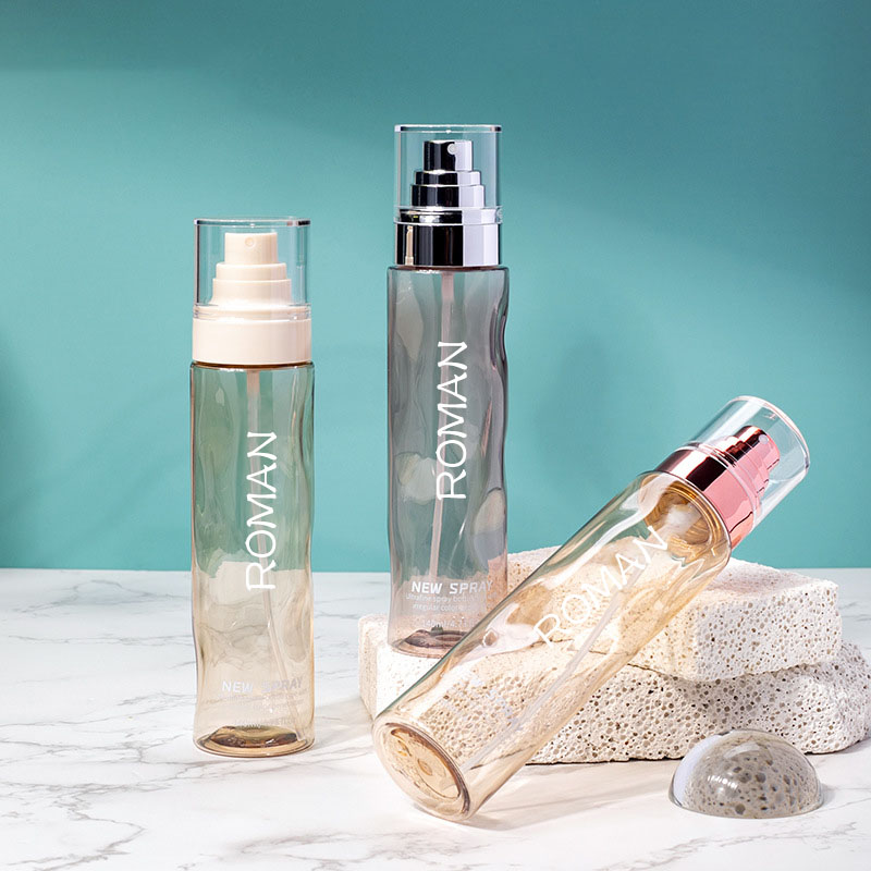 Číre okrúhle kozmetické plastové fľaštičky s tonerom v spreji prázdne 100 ml 120 ml základové telové mlieko so zlatou striebornou fľašou sérovej pumpy Číre okrúhle kozmetické plastové fľaštičky s tonerom v spreji prázdne 100 ml 120 ml základové telové mlieko so zlatou striebornou fľašou sérovej pumpy