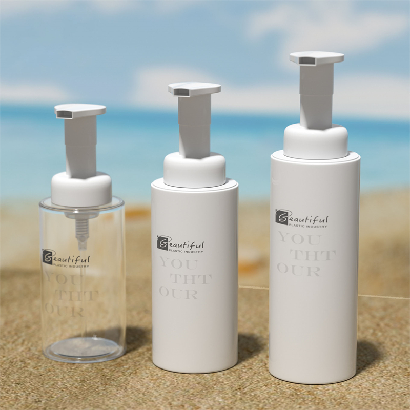 100 ml 120 ml 150 ml 200 ml 300 ml Biela PET fľaša s bielou penovou pumpičkou na peniace mydlá a produkty starostlivosti o vlasy Kozmetický balíček