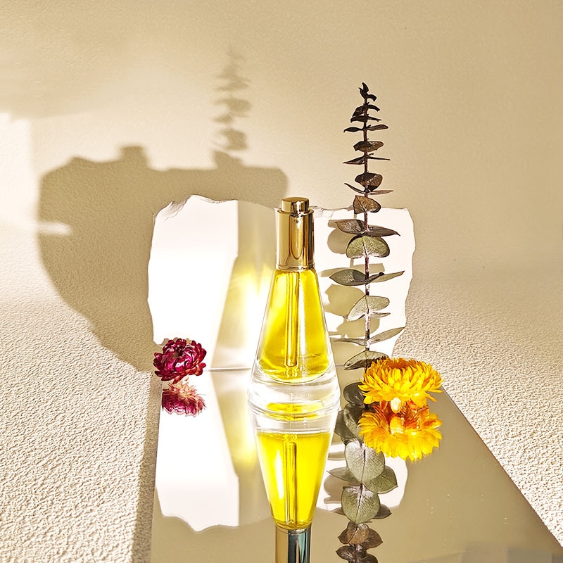 Kónické sklenené kozmetické kvapkadlo fľaštička s esenciálnym olejom Kónické sklenené kozmetické kvapkadlo fľaštička s esenciálnym olejom