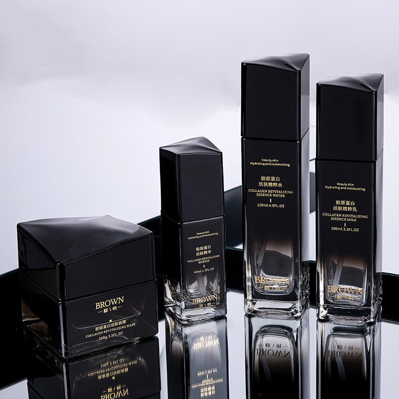 Jedinečná štvorcová sklenená nádoba na krém s dizajnom vyvýšeného veka na kozmetické balenie