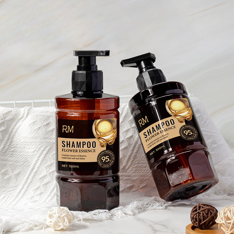 500 ml plastová fľaša s pumpičkou pre domáce zvieratá so skrutkovacím čerpadlom Vysokohodnotná fľaša na hotelový šampón na balenie osobnej starostlivosti